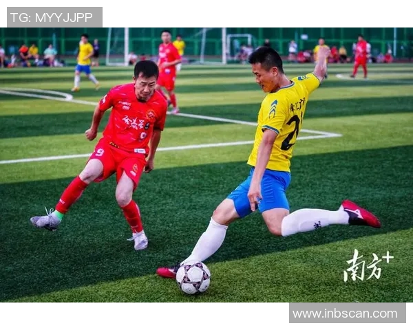 如何在足球比赛和活动中成功邂逅心仪的足球明星女生攻略