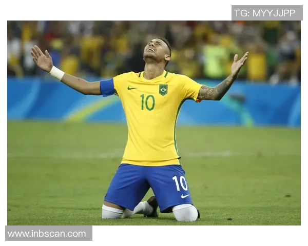 克鲁赛罗与奥瓦的精彩对决揭示了巴西足球的魅力与竞争力 克鲁赛罗与奥瓦的精彩对决揭示了巴西足球的魅力与竞争力